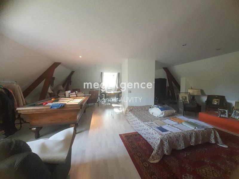 Maison - 290 m² - 6 pièces