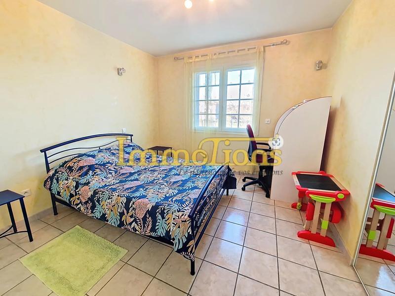 Villa - 200 m² - 6 pièces