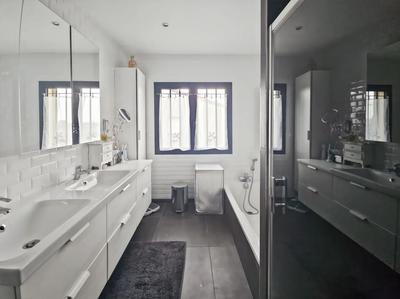 Maison - 120 m² - 4 pièces