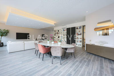 Appartement - 269 m² - 5 pièces