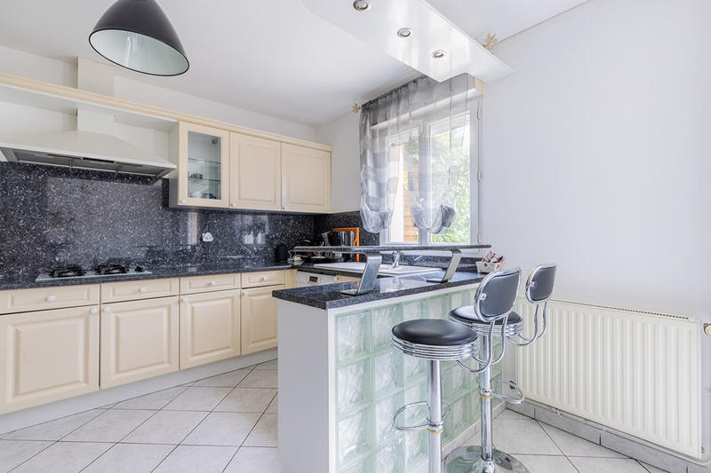 Maison - 87 m² - 4 pièces