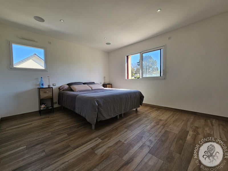 Maison - 203 m² - 6 pièces