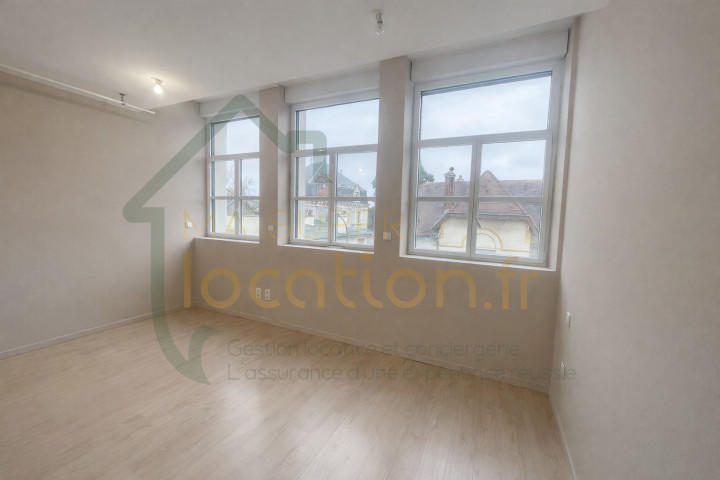 Appartement - 90 m² - 3 pièces