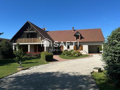 Maison - 292 m² - 8 pièces