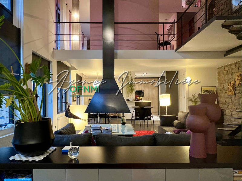 Appartement - 130 m² - 4 pièces