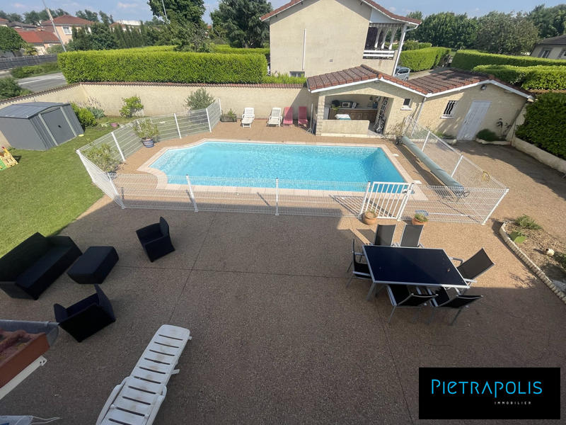 Maison - 122 m² - 5 pièces