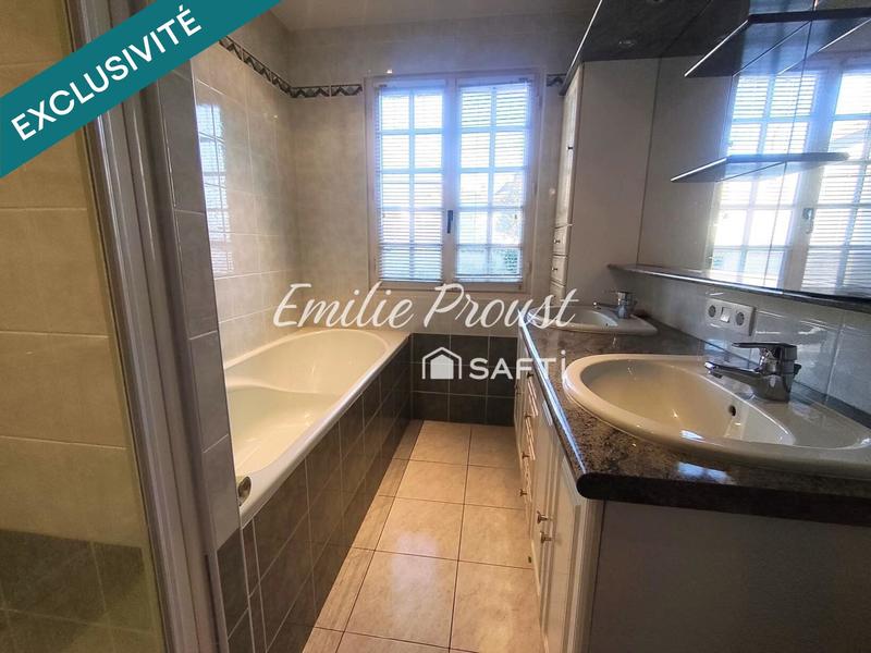 Maison - 110 m² - 5 pièces