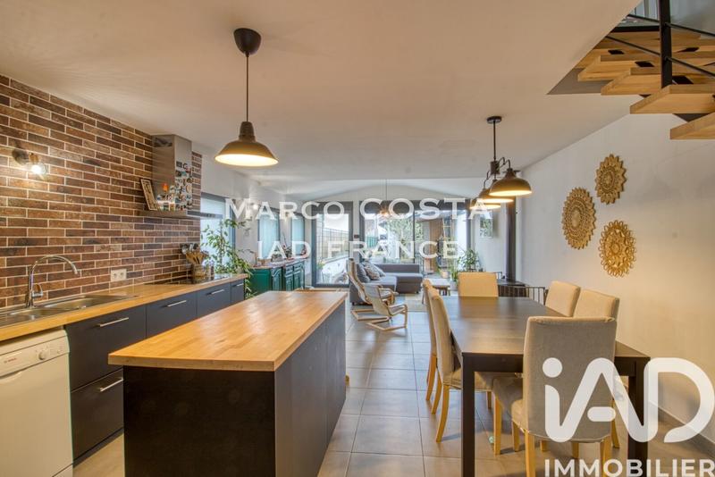 Maison - 88 m² - 4 pièces