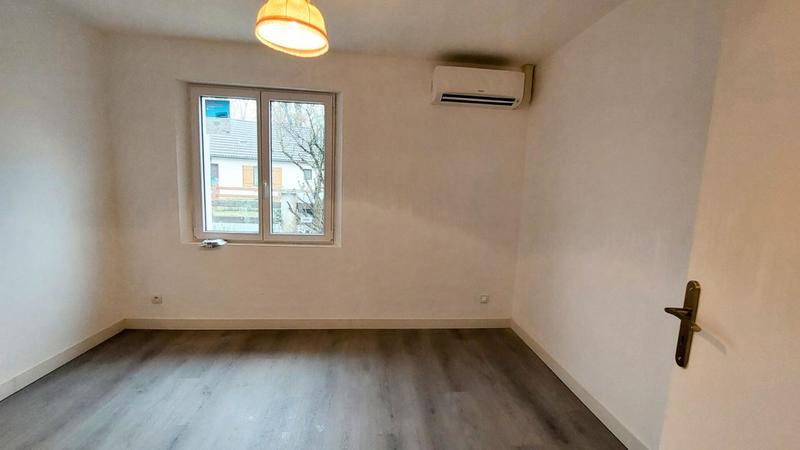 Maison - 93 m² - 4 pièces