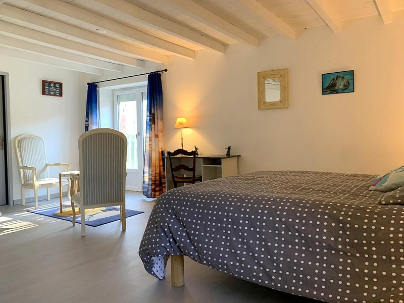 Maison - 455 m² - 10 pièces