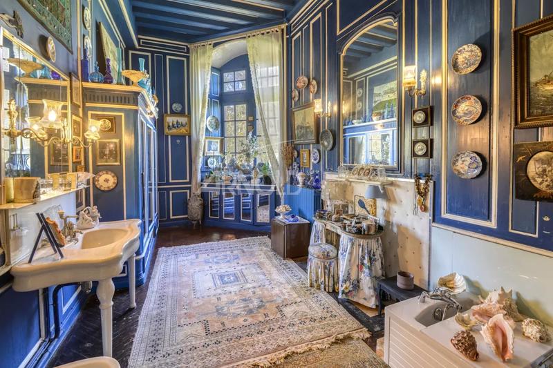 Château - 292 m² - 8 pièces