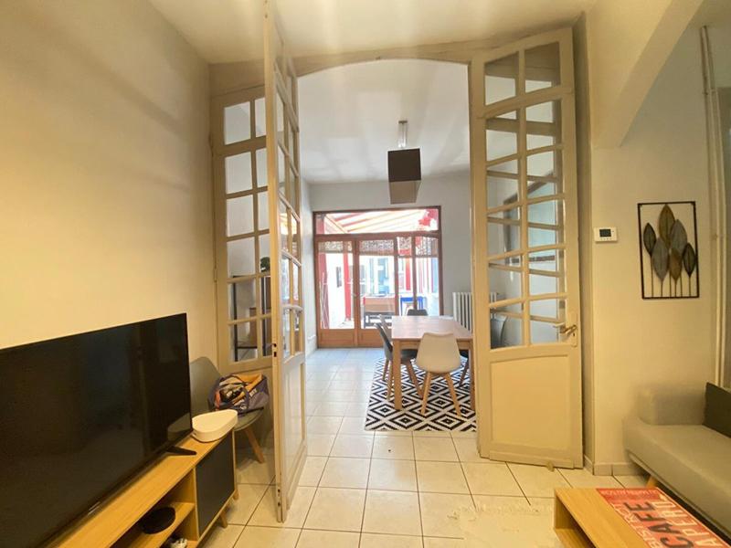 Chambre - 14 m² - 7 pièces