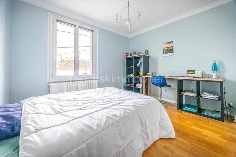 Maison - 120 m² - 6 pièces