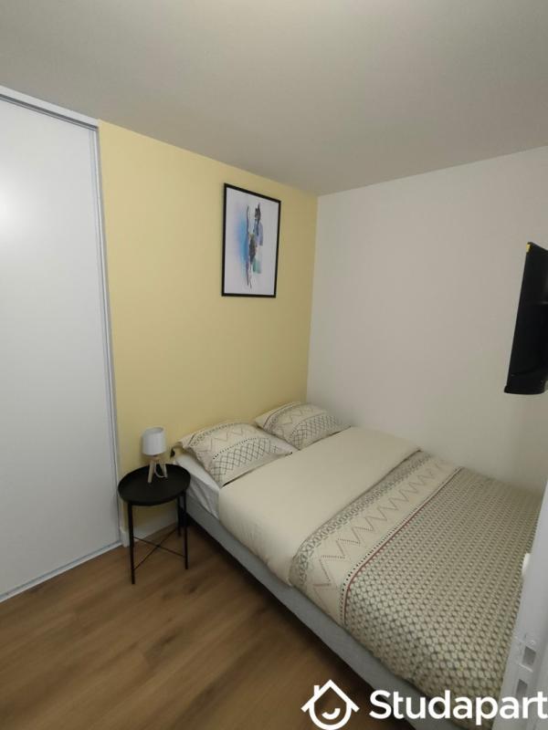 Chambre - 9 m² - 1 pièce