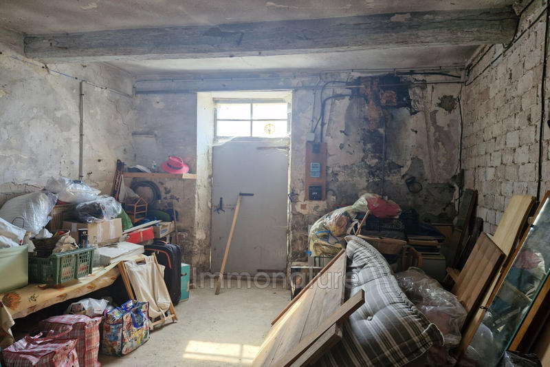 Maison - 325 m² - 13 pièces