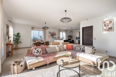 Maison - 145 m² - 4 pièces