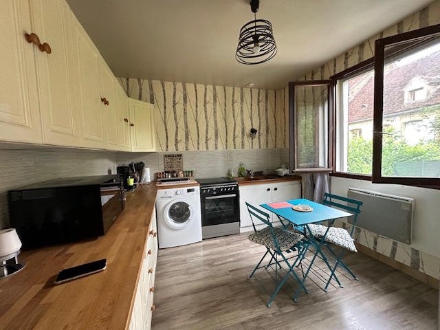 Maison de village - 76 m² - 6 pièces