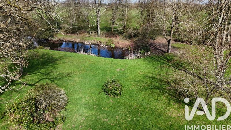 Maison - 246 m² - 7 pièces