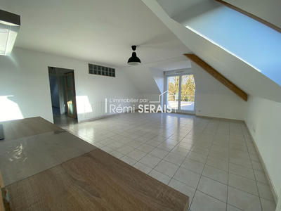 Appartement - 80 m² - 3 pièces