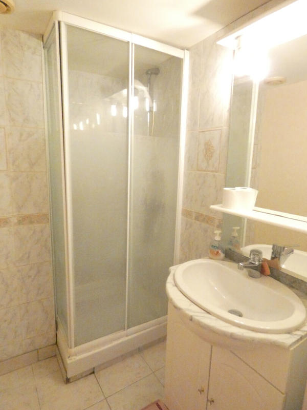 Maison - 220 m² - 9 pièces