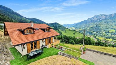 Maison - 262 m² - 6 pièces