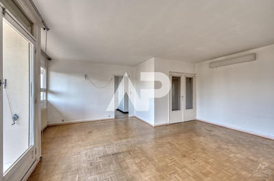 Appartement - 87 m² - 4 pièces