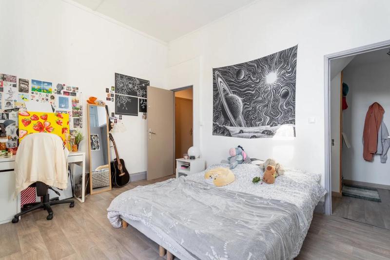 Maison - 227 m² - 9 pièces