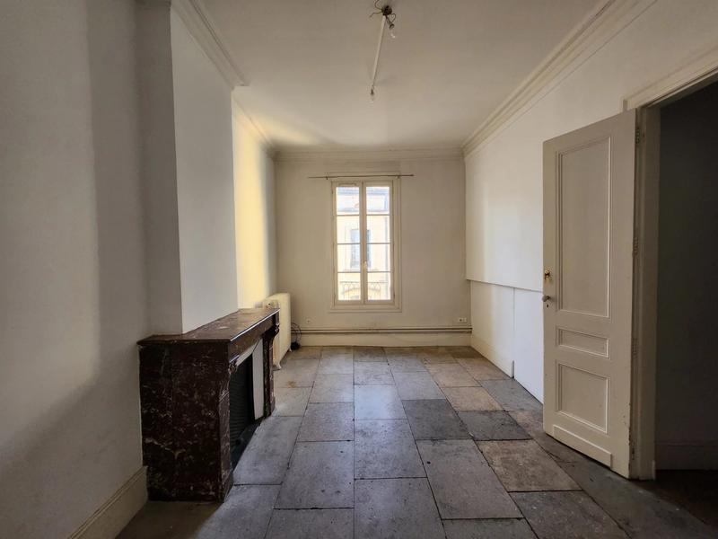 Bureau - 296 m² - 8 pièces