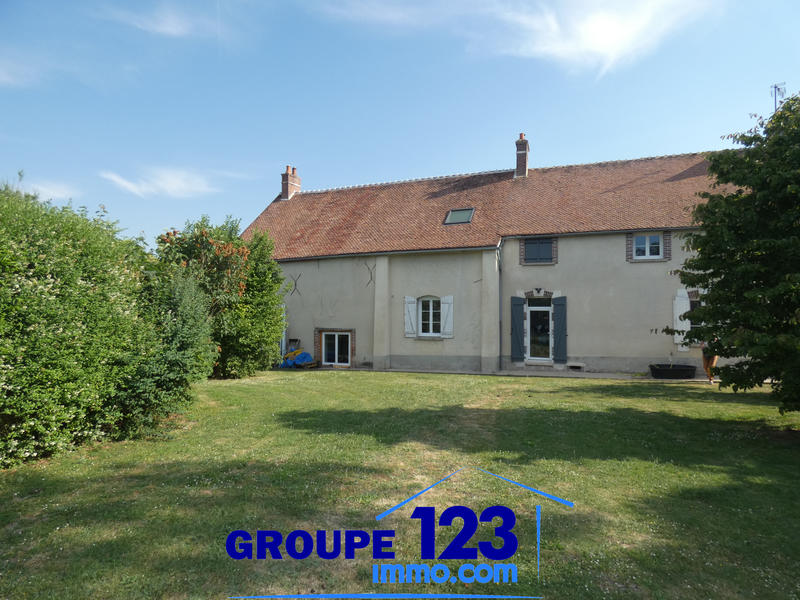 Maison - 369 m² - 9 pièces