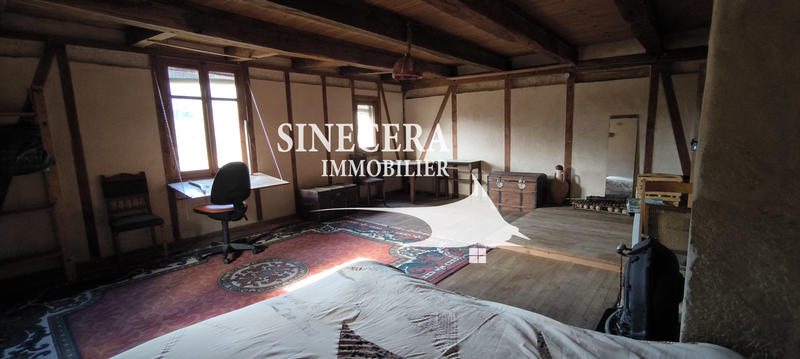 Maison - 230 m² - 5 pièces