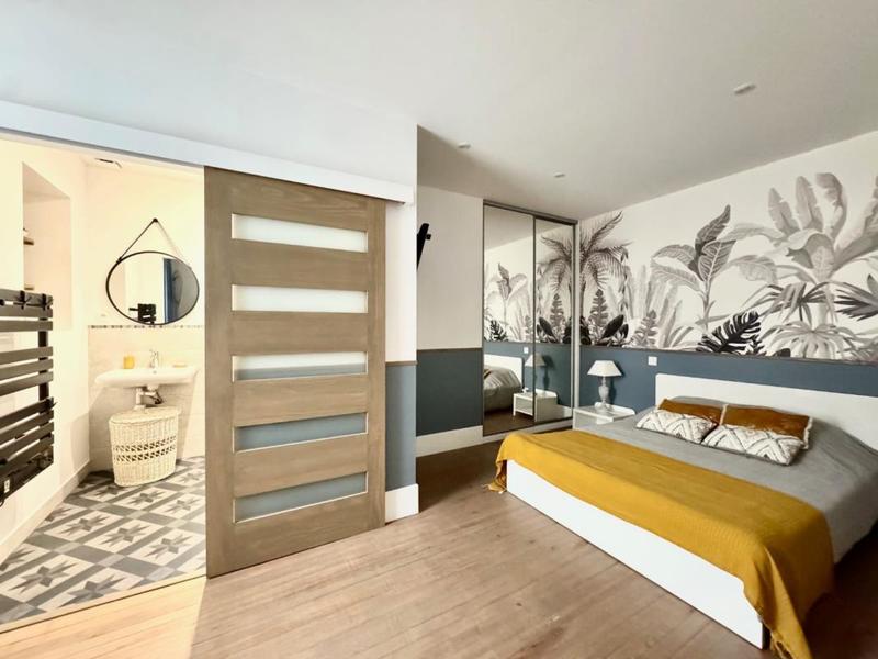 Maison de ville - 238 m² - 8 pièces