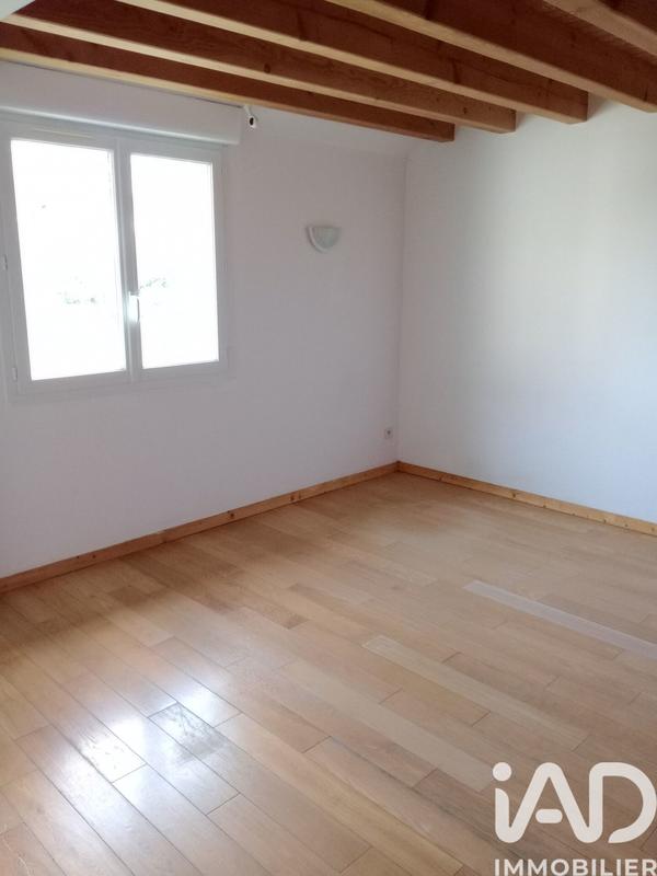 Maison - 235 m² - 10 pièces