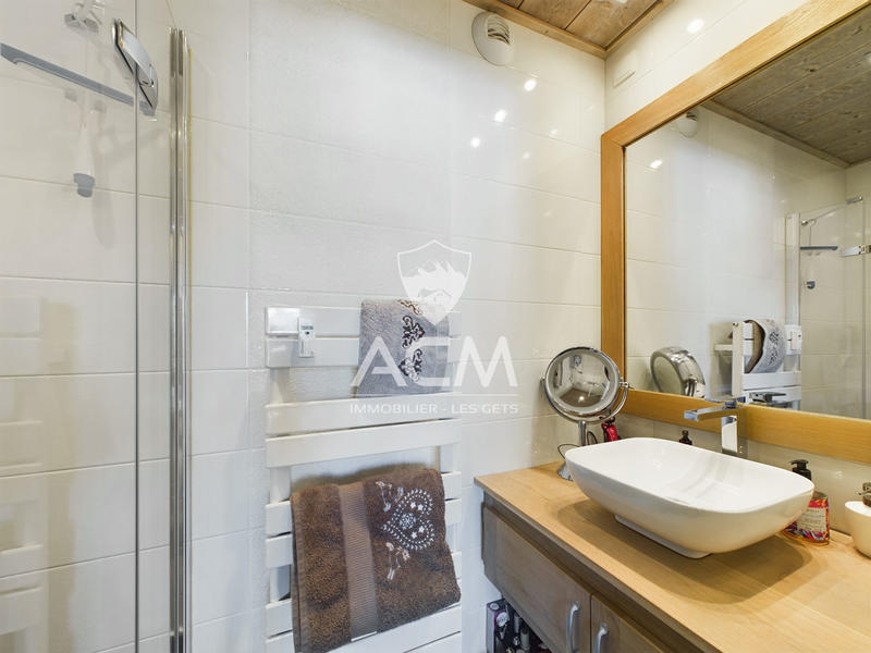 Appartement - 77 m² - 4 pièces