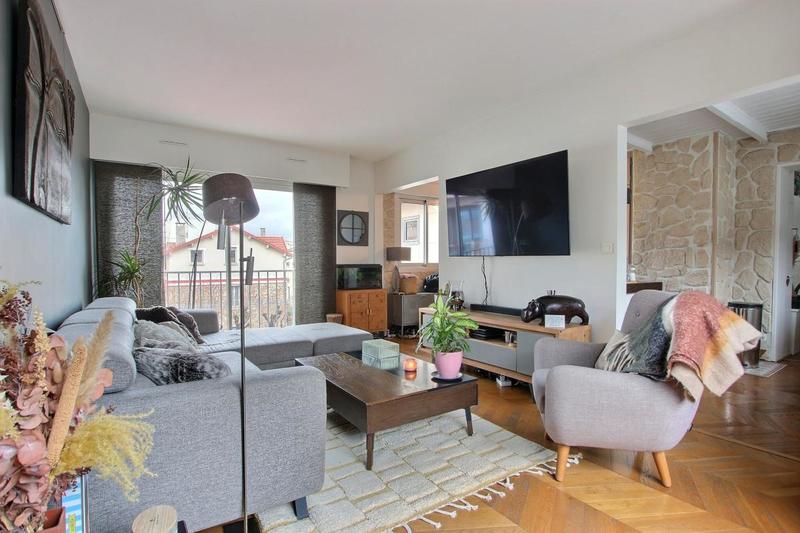 Appartement - 137 m² - 7 pièces