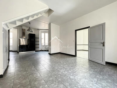 Duplex - 137 m² - 5 pièces