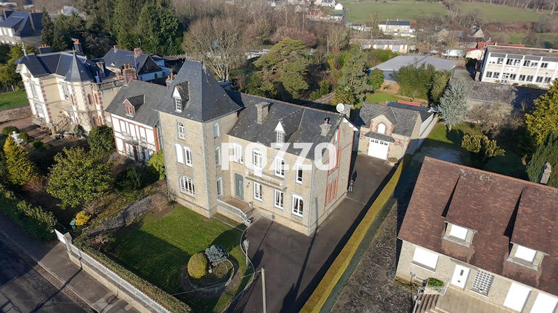 Maison bourgeoise - 337 m² - 12 pièces