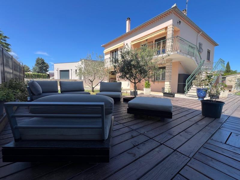 Maison - 145 m² - 7 pièces