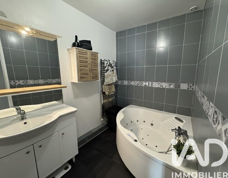 Maison - 96 m² - 5 pièces