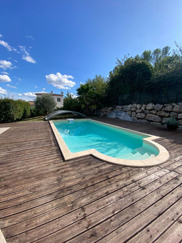 Maison - 254 m² - 4 pièces