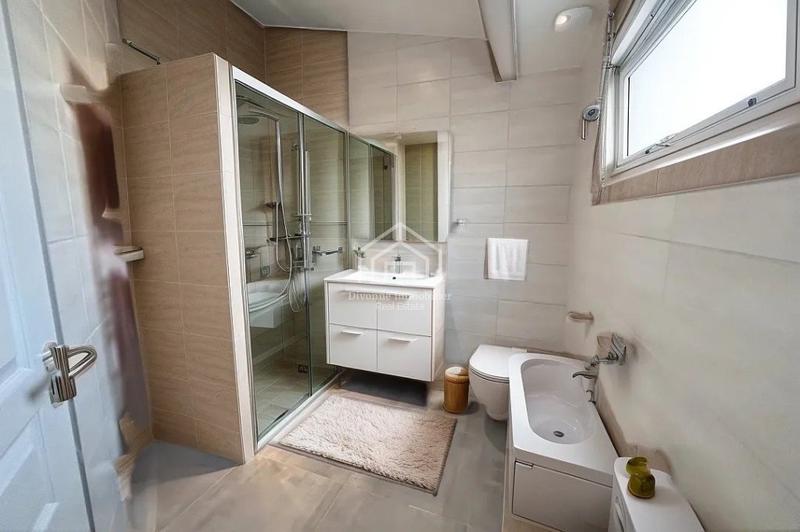 Appartement - 170 m² - 4 pièces