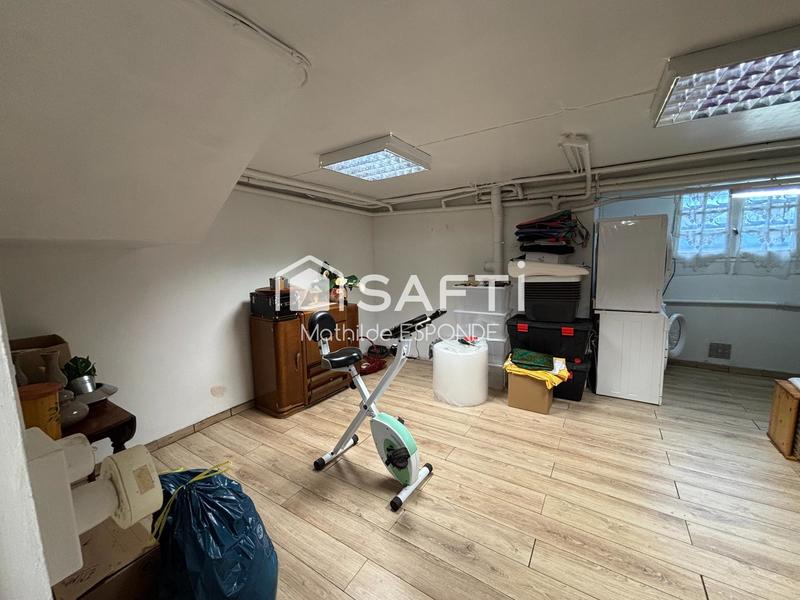 Maison - 205 m² - 6 pièces