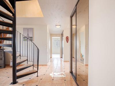 Appartement - 137 m² - 5 pièces