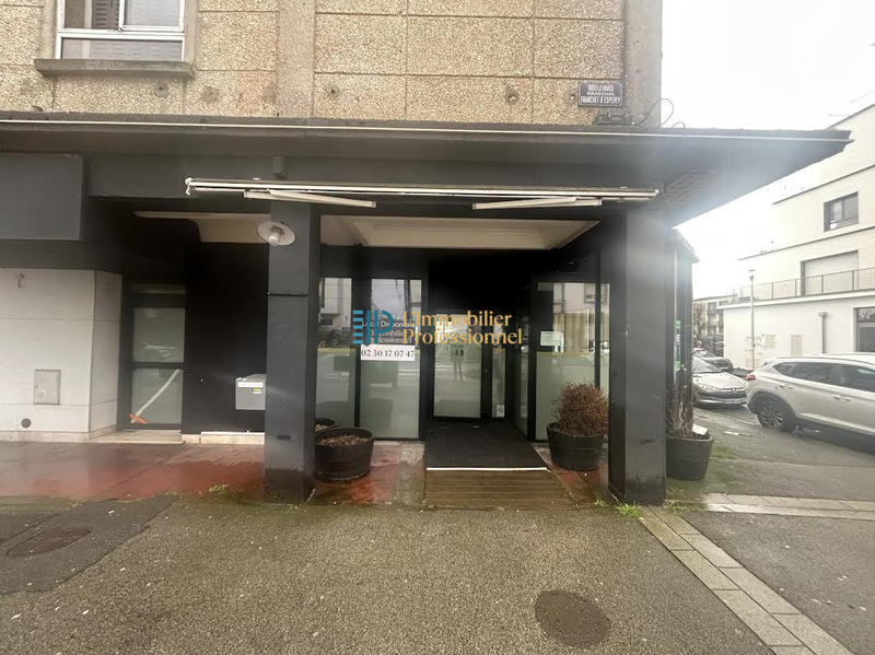 Local commercial - 347 m² - 5 pièces