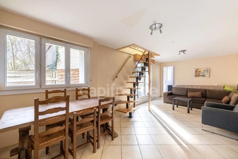 Maison - 200 m² - 4 pièces