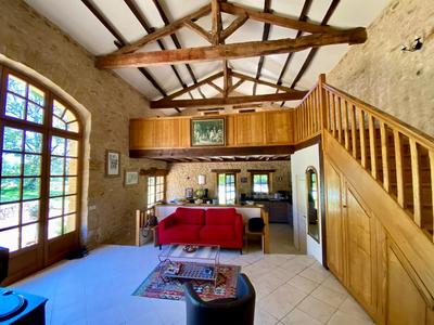 Propriété - 105 m² - 4 pièces