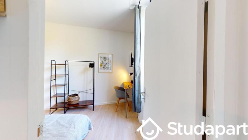 Chambre - 9 m² - 1 pièce