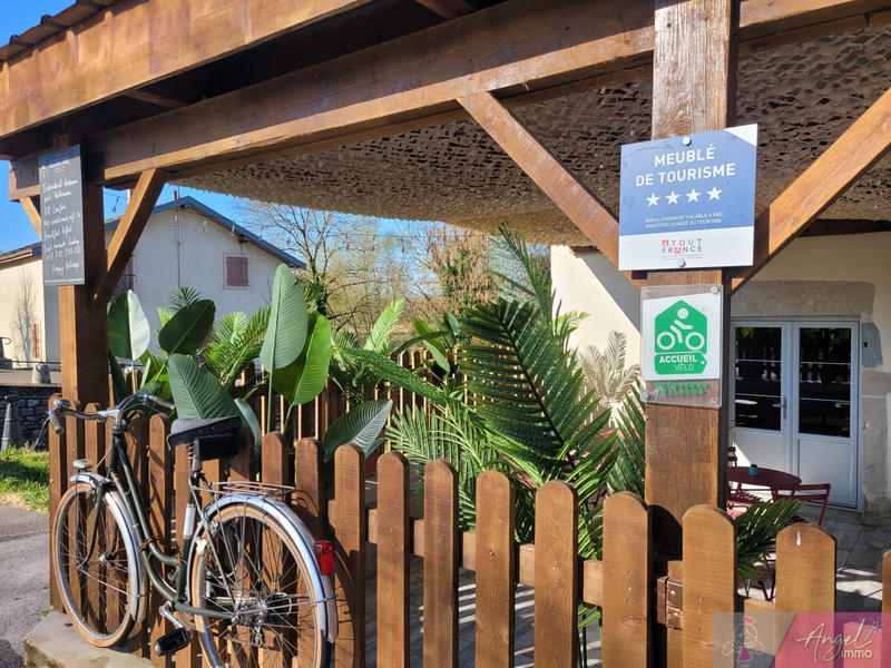 Local commercial - 180 m² - 6 pièces