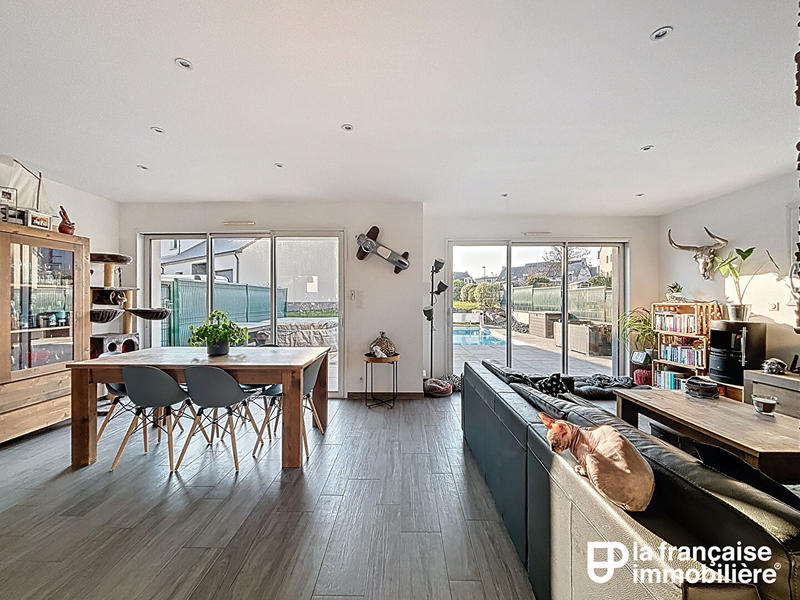 Maison - 144 m² - 5 pièces