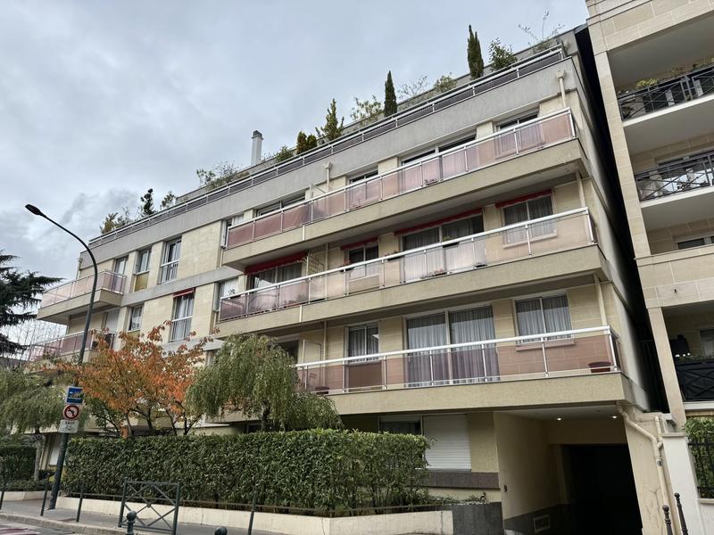 Parking / Garage - 1 m²