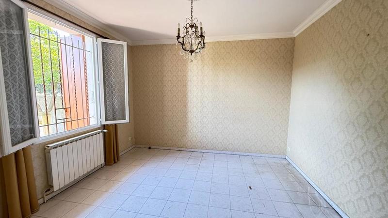 Demeure - 185 m² - 6 pièces